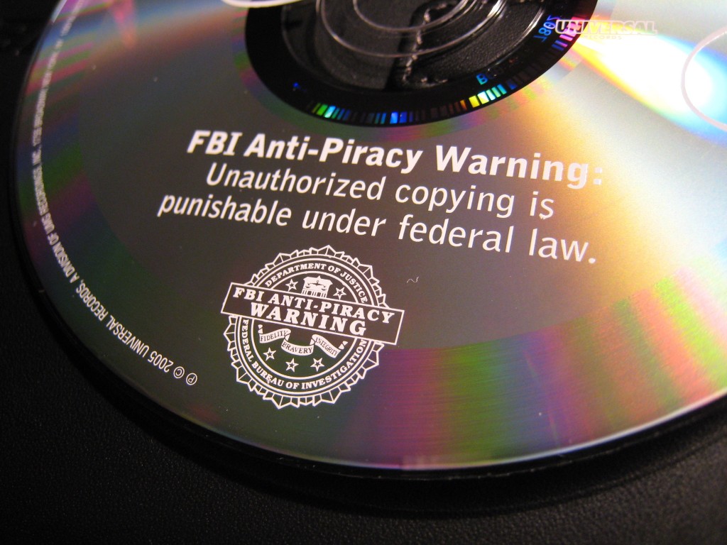 FBI piratería